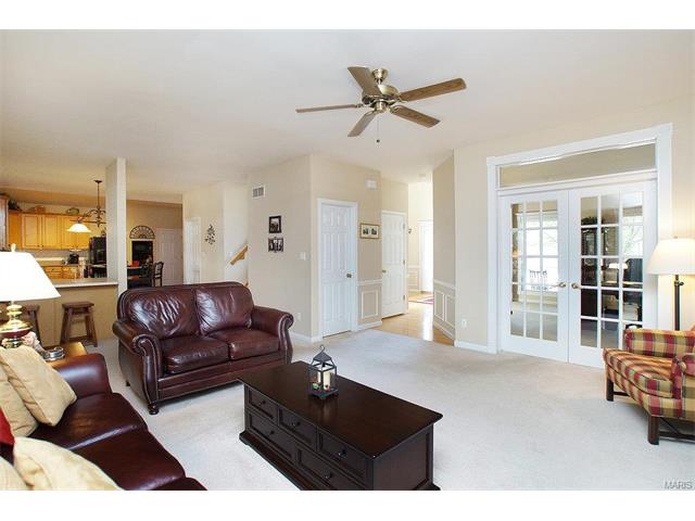833 Castle Pines Dr, Ballwin, MO 63021 photo 8