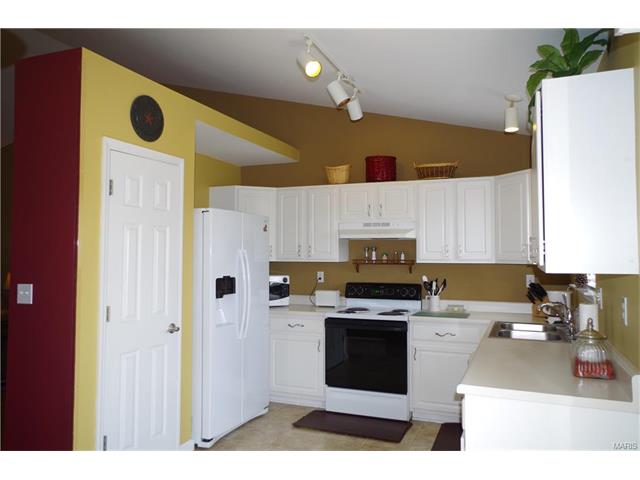 1410 Great Warrior, O'fallon, MO 63366 photo 9