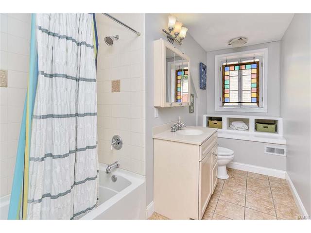 3670 Castleman Ave, Saint Louis, MO 63110 photo 34