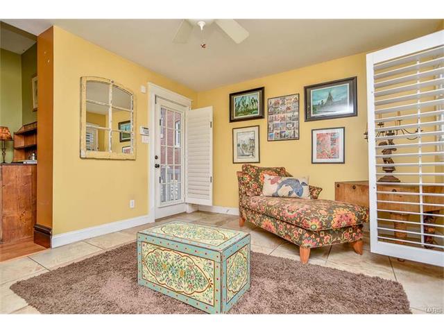 3670 Castleman Ave, Saint Louis, MO 63110 photo 10