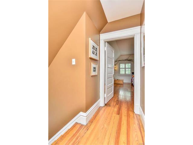 3670 Castleman Ave, Saint Louis, MO 63110 photo 31