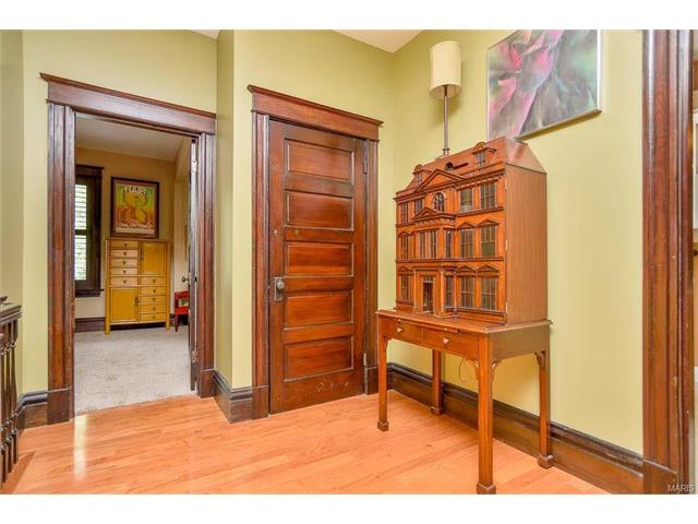 3670 Castleman Ave, Saint Louis, MO 63110 photo 23