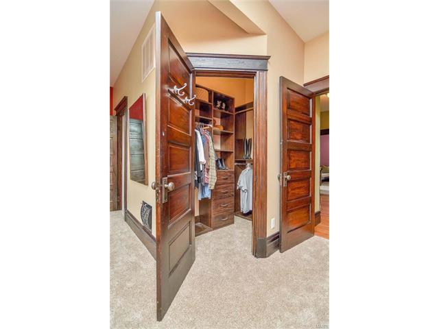 3670 Castleman Ave, Saint Louis, MO 63110 photo 19