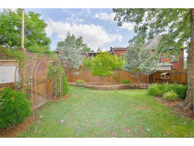 3670 Castleman Ave, Saint Louis, MO 63110 photo 38