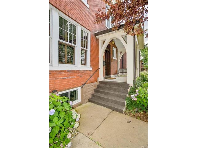 3670 Castleman Ave, Saint Louis, MO 63110 photo 2