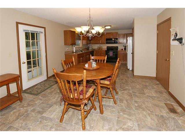 310 Bristol Pl, O'fallon, MO 63366 photo 7