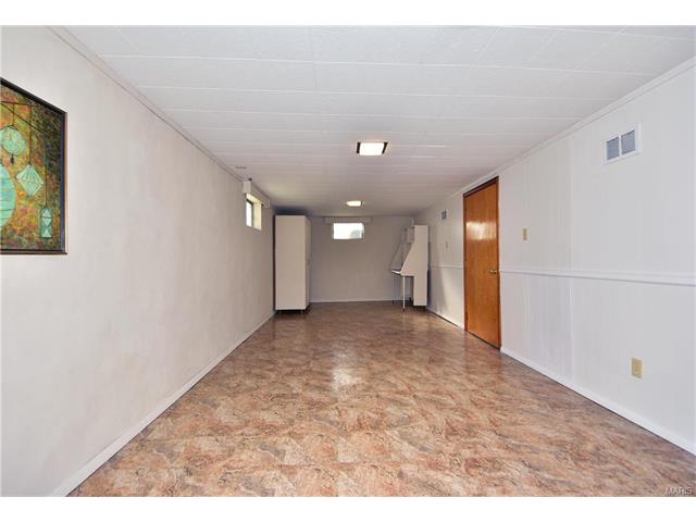 7133 Sharp Ave, Saint Louis, MO 63116 photo 14
