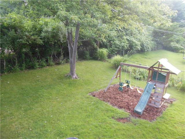935 Brookvale Ter, Ballwin, MO 63021 photo 8