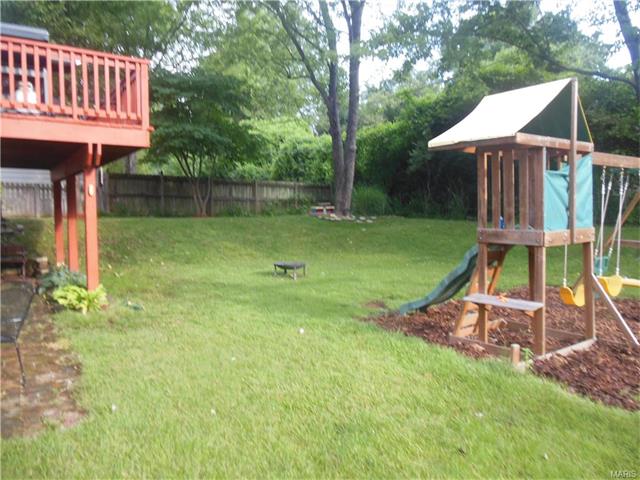 935 Brookvale Ter, Ballwin, MO 63021 photo 27