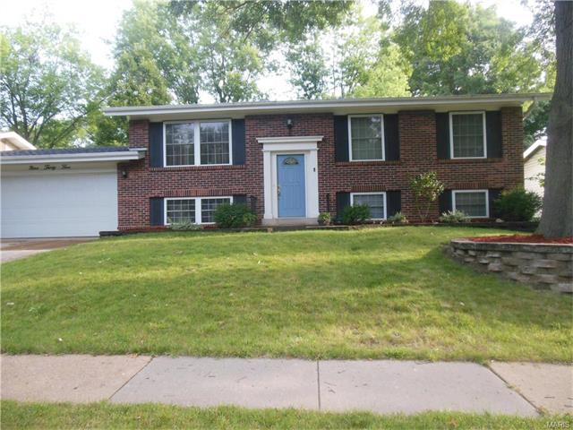 935 Brookvale Ter, Ballwin, MO 63021 photo 1