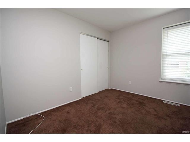 849 Forest Village Dr, Ballwin, MO 63021 photo 12