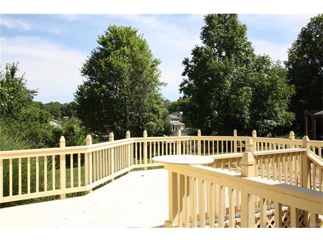849 Forest Village Dr, Ballwin, MO 63021 photo 18