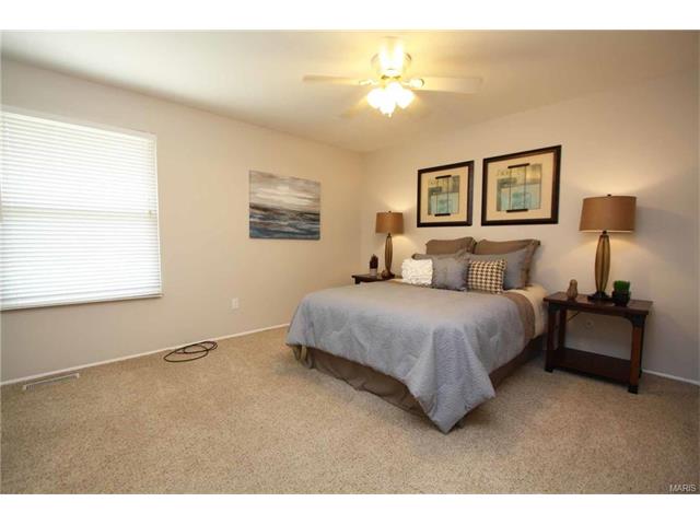 849 Forest Village Dr, Ballwin, MO 63021 photo 8
