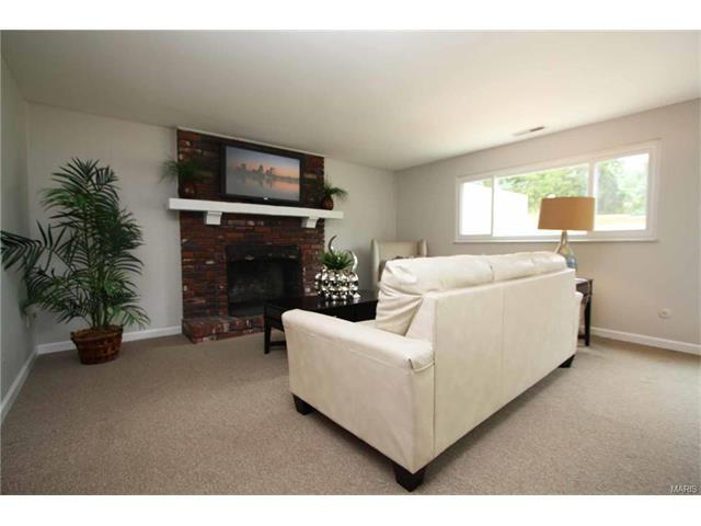849 Forest Village Dr, Ballwin, MO 63021 photo 13