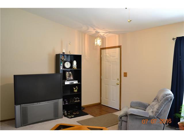 633 Sundance, O'fallon, MO 63368 photo 5
