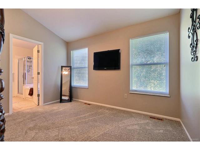 16764 Hickory Crest Dr, Wildwood, MO 63011 photo 12