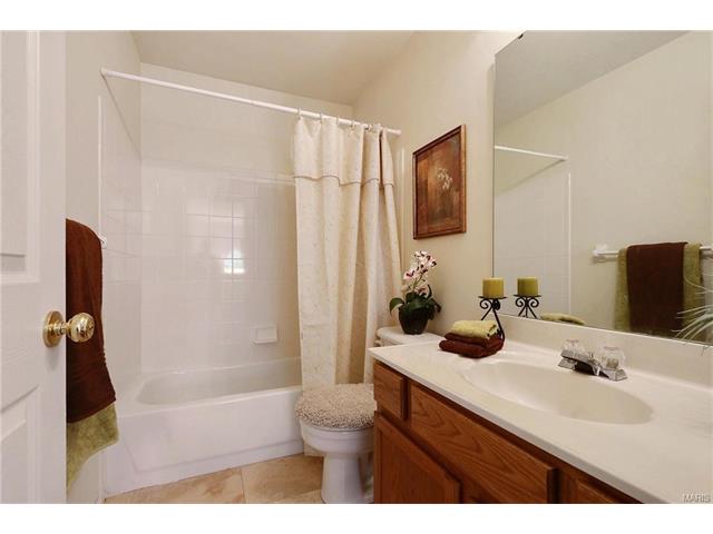 16764 Hickory Crest Dr, Wildwood, MO 63011 photo 14
