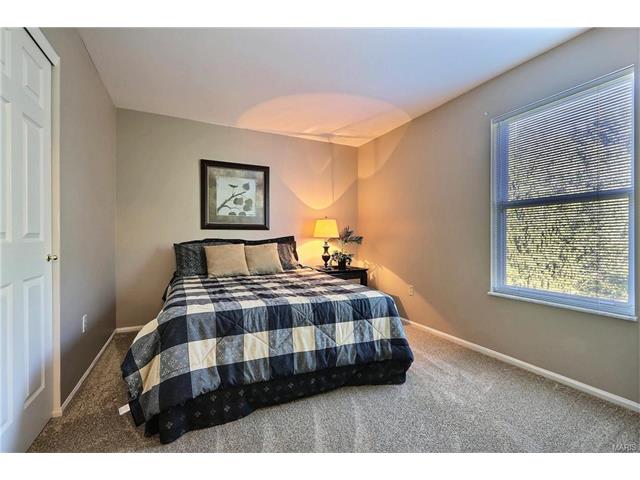 16764 Hickory Crest Dr, Wildwood, MO 63011 photo 13