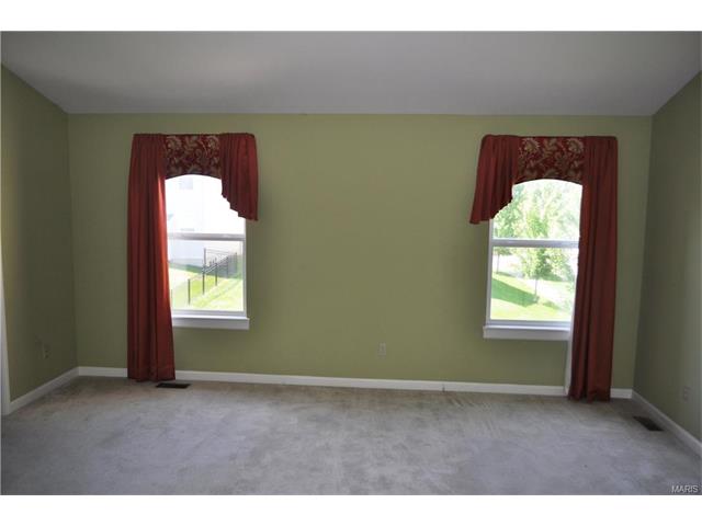 300 Wild Oak Dr, O'fallon, MO 63368 photo 12