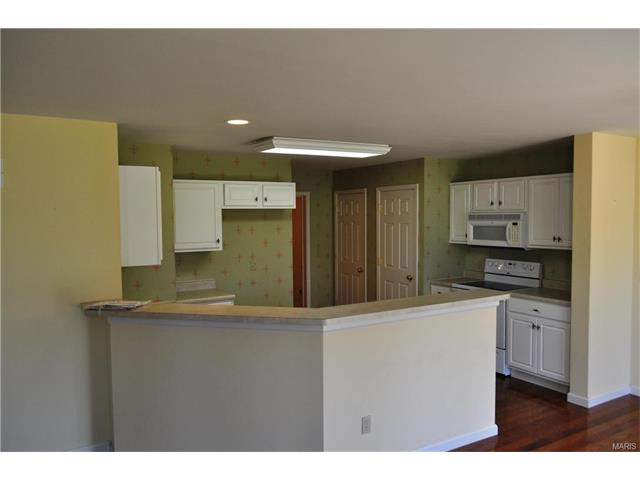 300 Wild Oak Dr, O'fallon, MO 63368 photo 8