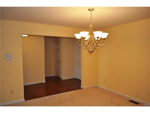 300 Wild Oak Dr, O'fallon, MO 63368 photo 11