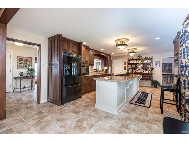 6 Lochhaven Ln, Ballwin, MO 63021 photo 18