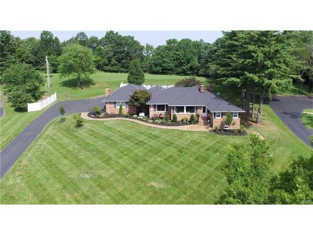 6 Lochhaven Ln, Ballwin, MO 63021 photo 7