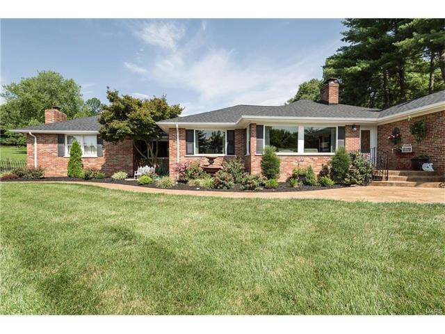 6 Lochhaven Ln, Ballwin, MO 63021 photo 2