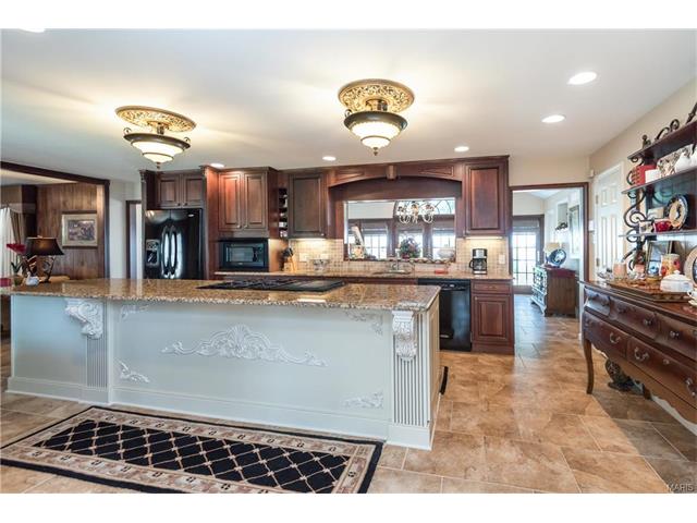 6 Lochhaven Ln, Ballwin, MO 63021 photo 12