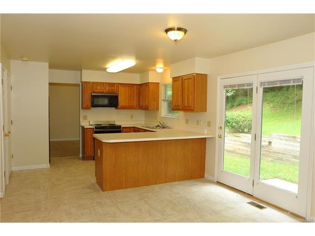 1408 Carriage Bridge Trl, Ballwin, MO 63021 photo 3