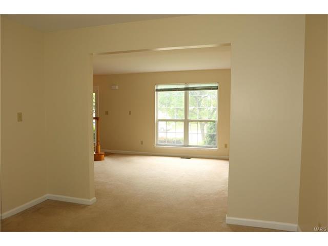1408 Carriage Bridge Trl, Ballwin, MO 63021 photo 10