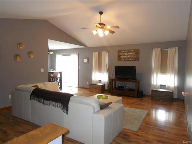 5 Alviston Ct, O'fallon, MO 63366 photo 4