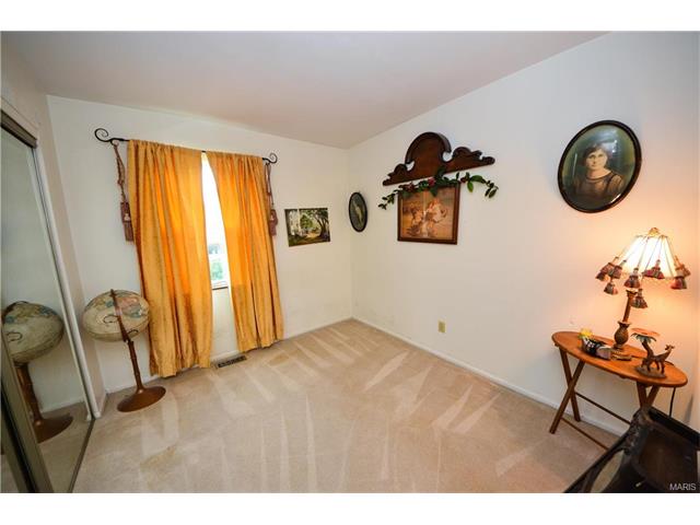 6421 Long Timber Dr, O'fallon, MO 63368 photo 16