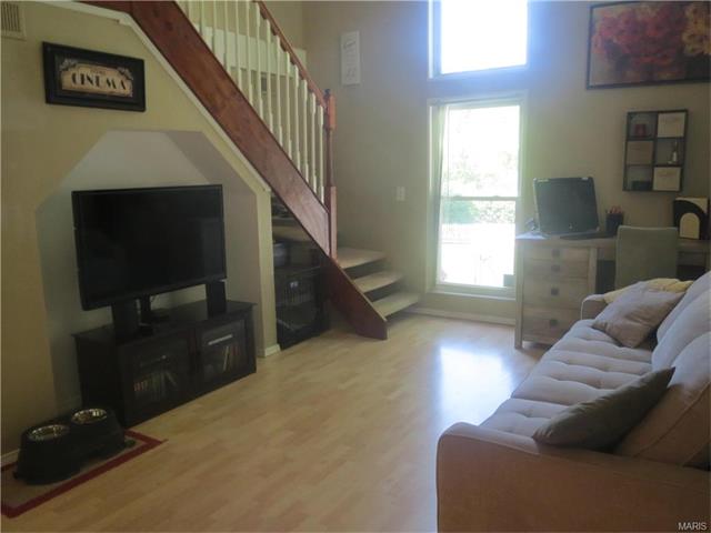 420 Applestone Dr, Ballwin, MO 63021 photo 2