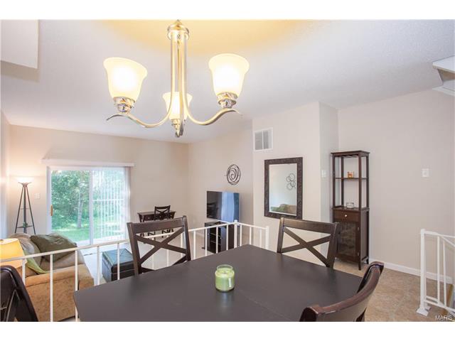 1220 Wicklow Rd #F, Ballwin, MO 63021 photo 9