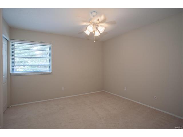 1220 Wicklow Rd #F, Ballwin, MO 63021 photo 16