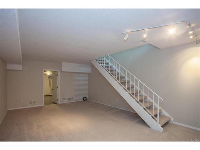 1220 Wicklow Rd #F, Ballwin, MO 63021 photo 18