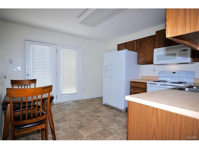 2413 Amarillo, O'fallon, MO 63368 photo 5