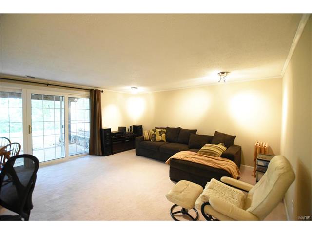 819 Knickerbacker, Ballwin, MO 63021 photo 14