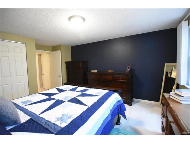 819 Knickerbacker, Ballwin, MO 63021 photo 8