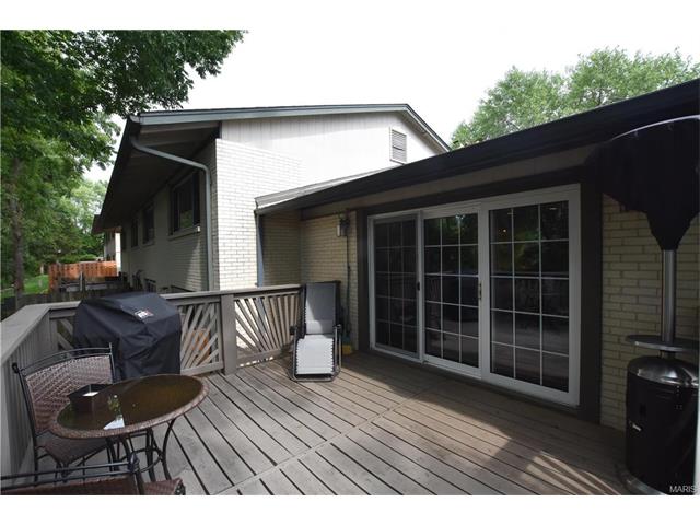 819 Knickerbacker, Ballwin, MO 63021 photo 17