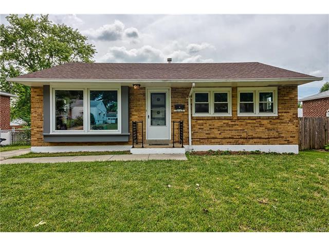 7148 Sharp Ave, Saint Louis, MO 63116 photo 1
