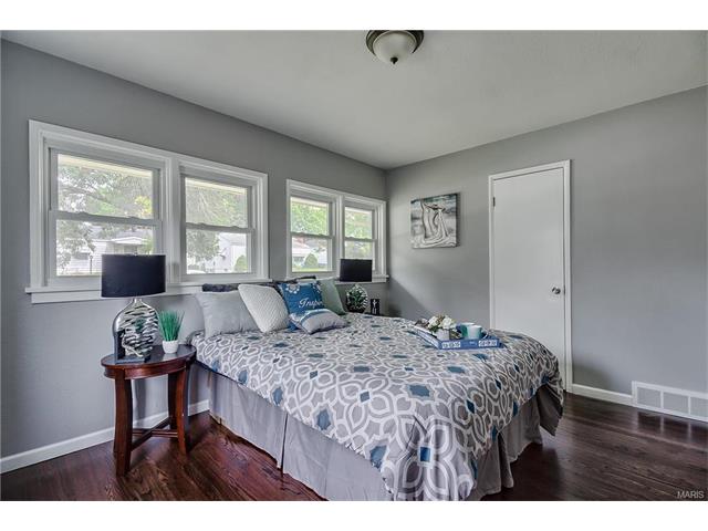 7148 Sharp Ave, Saint Louis, MO 63116 photo 17
