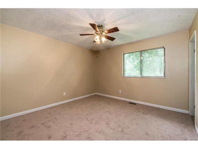32 Chip Dr, O'fallon, MO 63366 photo 6