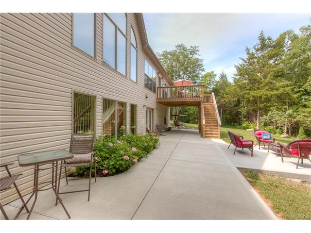 810 Stonecastle Ct, O'fallon, MO 63366 photo 9