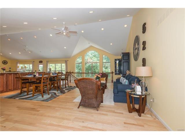 810 Stonecastle Ct, O'fallon, MO 63366 photo 12