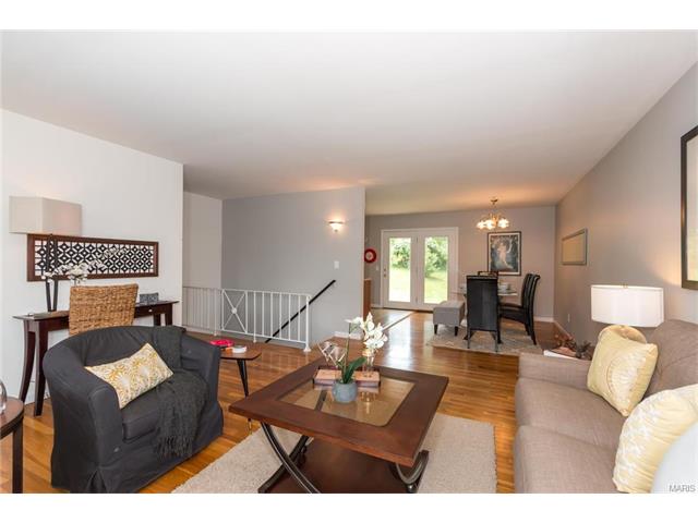 807 Gaillard Ct, Ballwin, MO 63011 photo 8