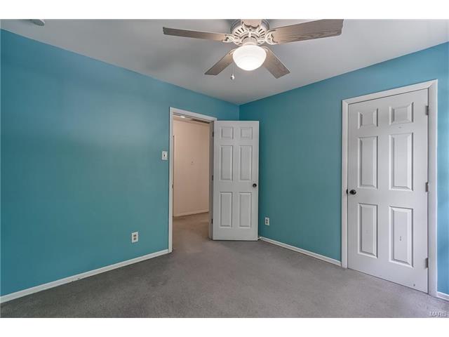 1131 Great Falls Ct, Ballwin, MO 63021 photo 18