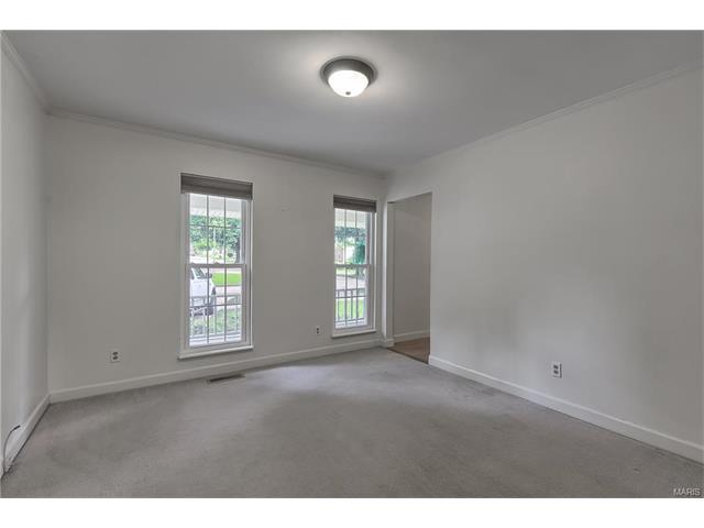1131 Great Falls Ct, Ballwin, MO 63021 photo 6