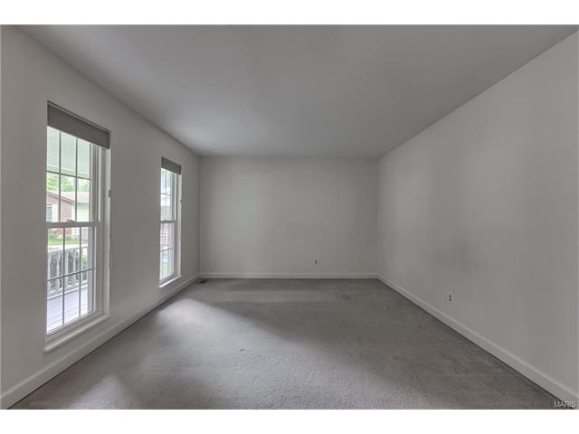1131 Great Falls Ct, Ballwin, MO 63021 photo 5